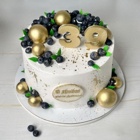 Купить Торт на 39 лет - ягодный