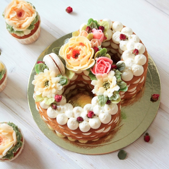 Купить Торт цифра 8