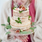 Купить Торт на свадьбу с цветами